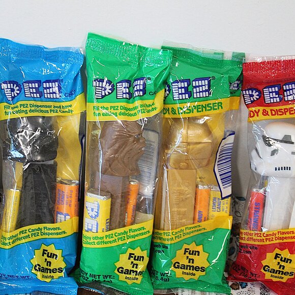 Vintage Star Wars PEZ Set โ 1997 โ Mint in Bags โ Set of 9 โ Collector Gift - Picture 2 of 4